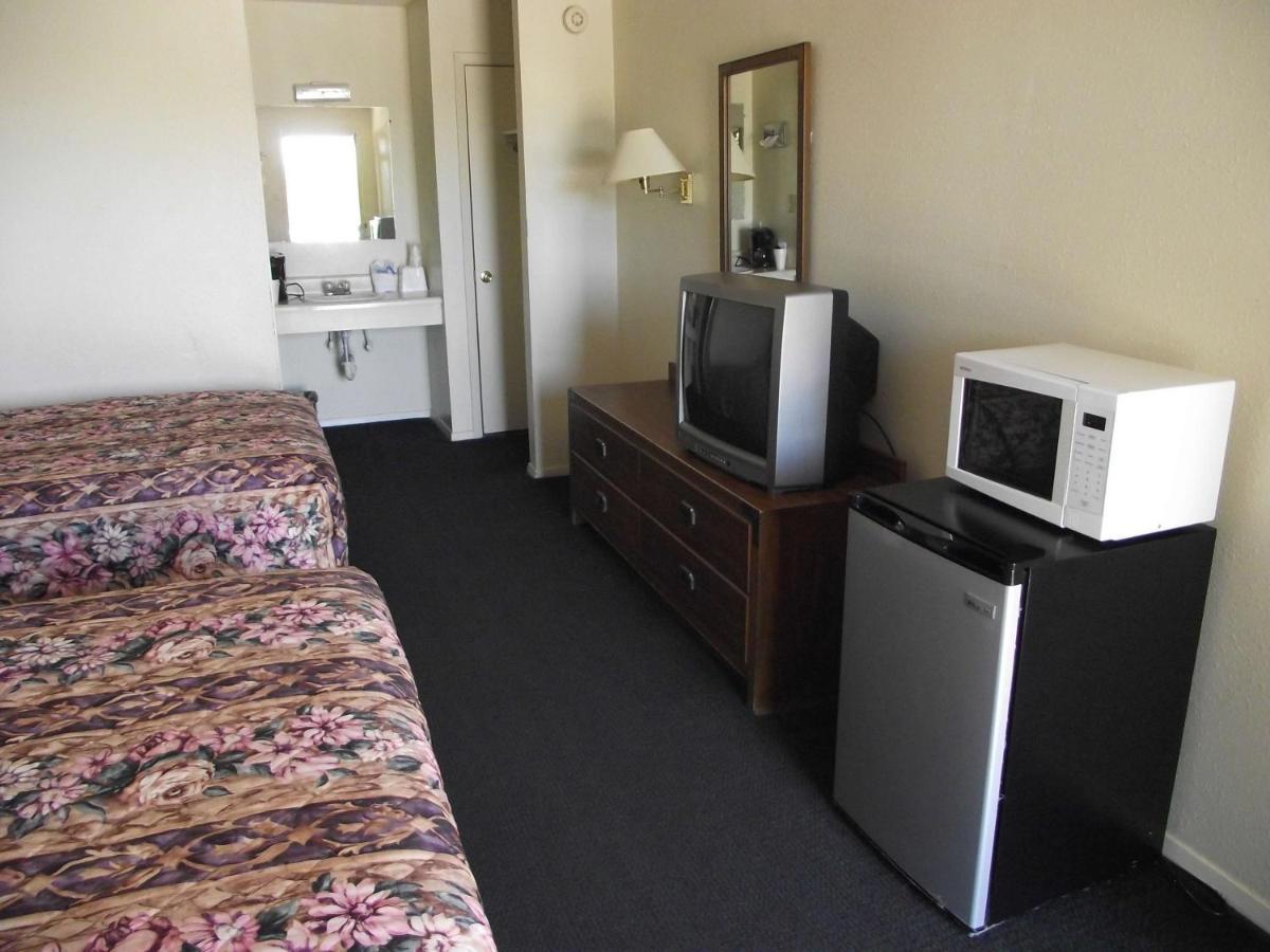 Glen Rose Inn & Suites Zewnętrze zdjęcie