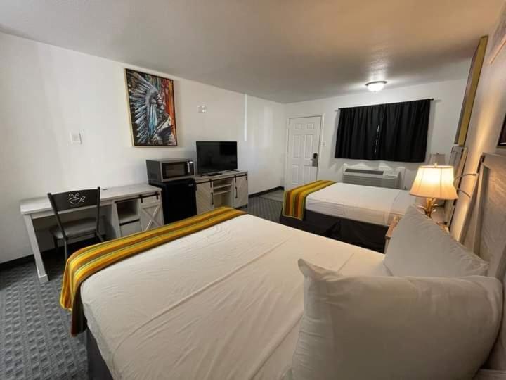 Glen Rose Inn & Suites Zewnętrze zdjęcie