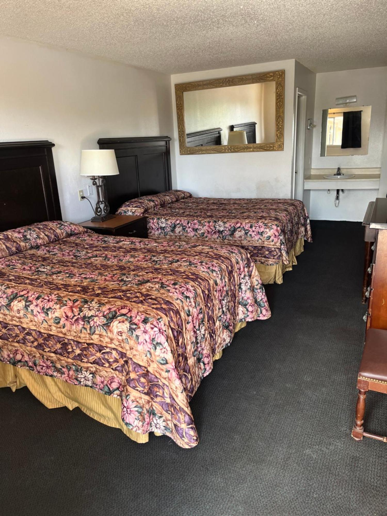 Glen Rose Inn & Suites Zewnętrze zdjęcie