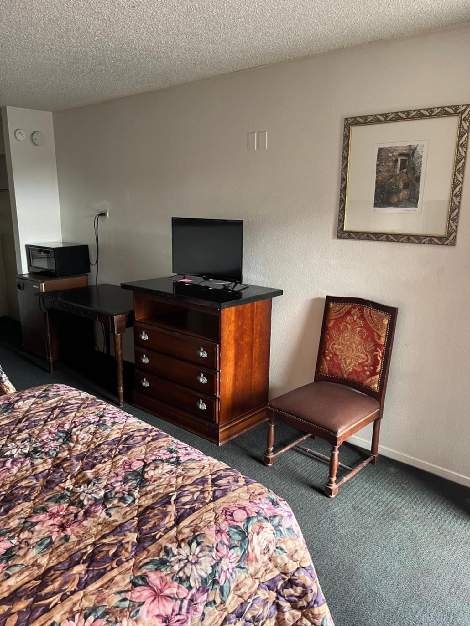 Glen Rose Inn & Suites Zewnętrze zdjęcie